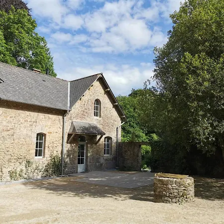 Chateau De Launay Guen * Plémet
